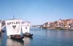 Porto a Douro partjáról, a "rabelo" hajókkal